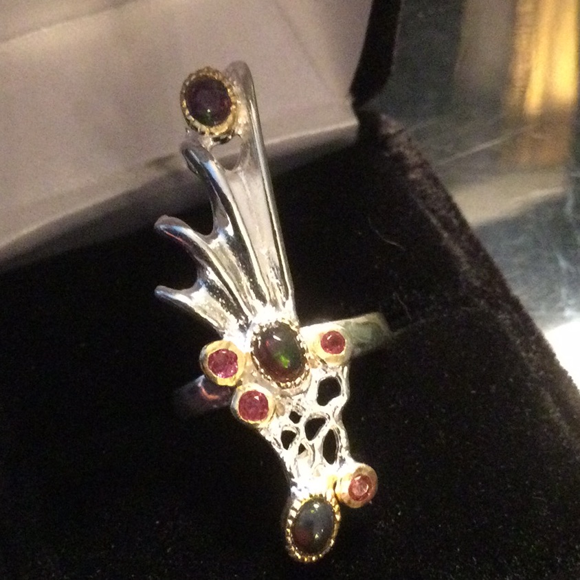 Fabulous Galaxy Shooting Star Genuine Black Opal 175$